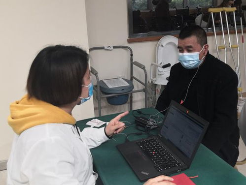 解鎖輔助器具適配新體驗(yàn) 龍泉驛區(qū)開展助聽器、假肢及矯形器適應(yīng)性訓(xùn)練